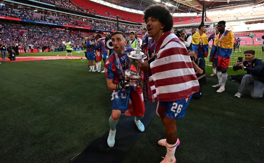 开云APP-英媒：由于水晶宫获得足总杯冠军，布莱顿无缘下赛季欧战