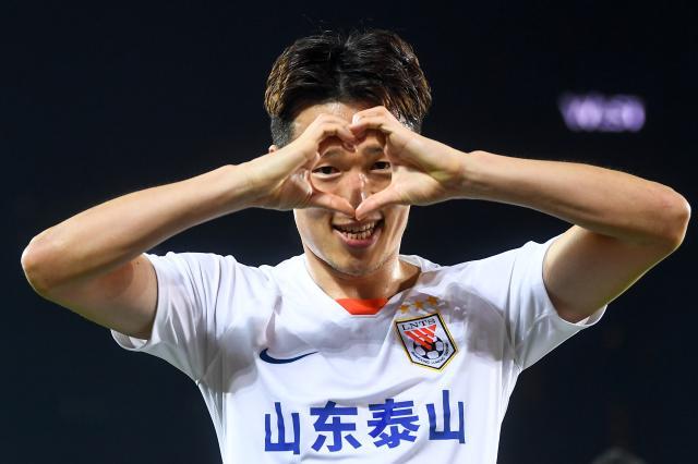 开云-传射建功展现MVP魔力 孙准浩成中超第一外援后腰