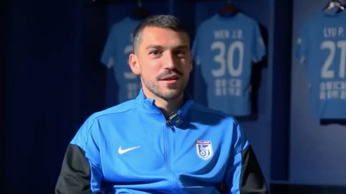 开云官网-好消息！斯坦丘亲口表态：愿推荐中国球员去欧洲留洋|王博|中国足球|联赛|尼古拉·斯坦丘|大连英博_新浪新闻